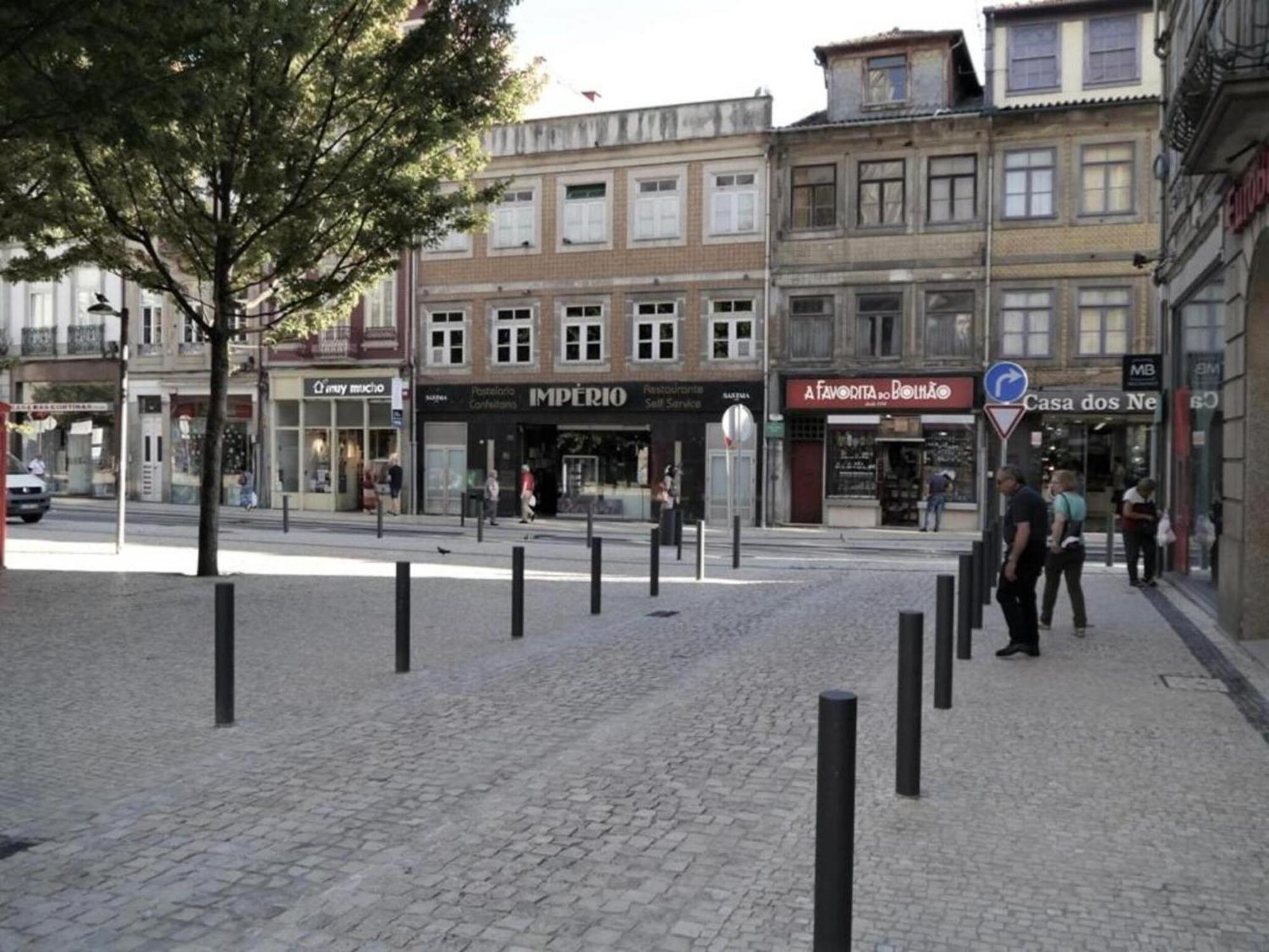 Spacious 2-bedroom Retreat In *