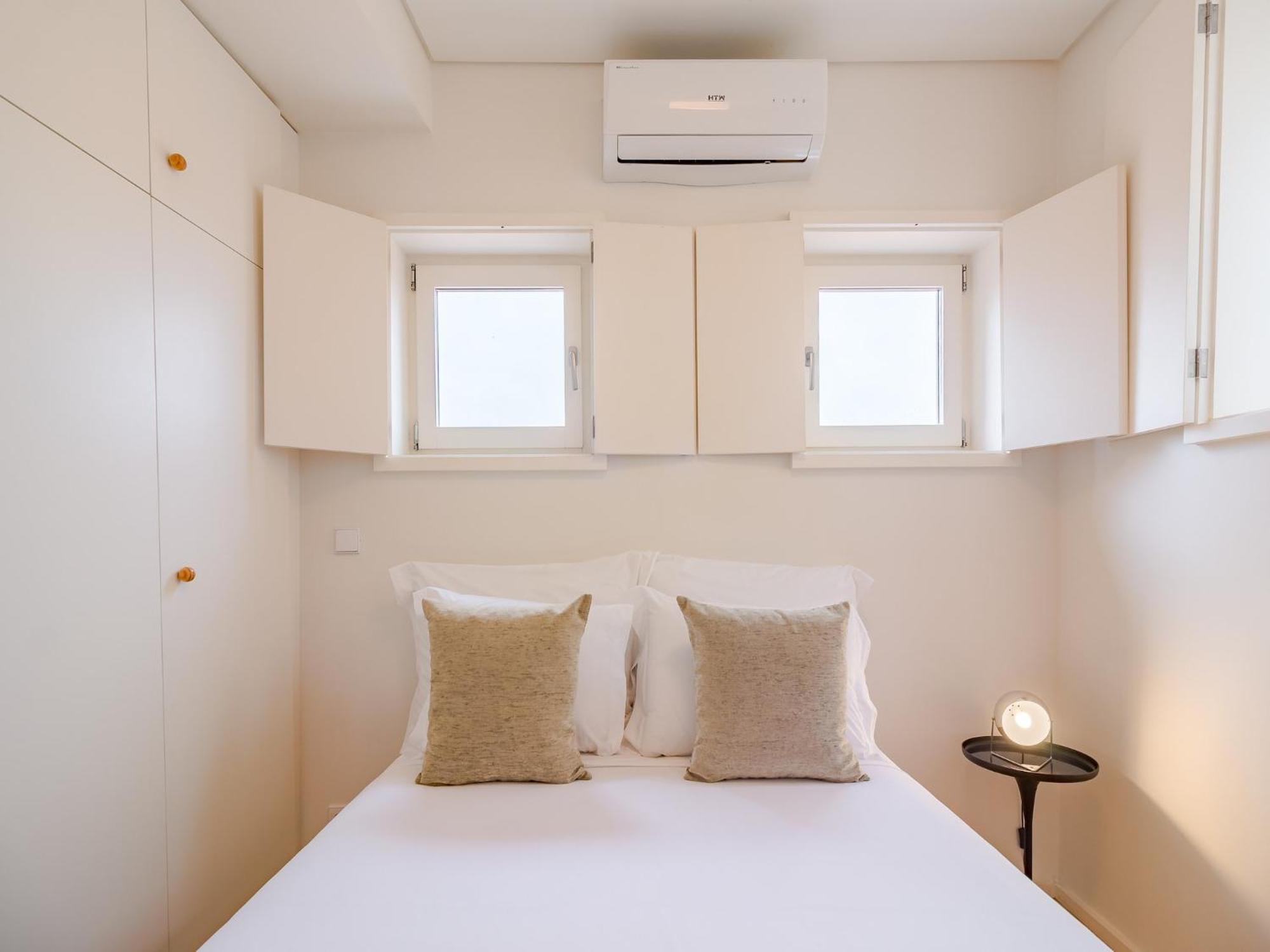 Spacious 2-bedroom Retreat In * Oporto