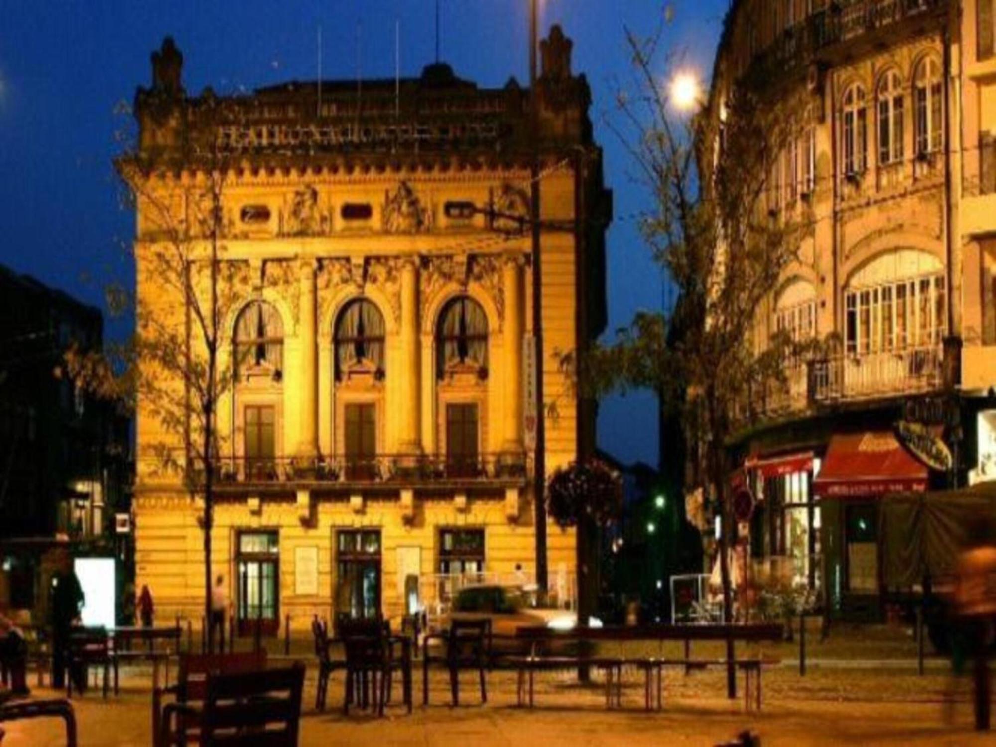 Spacious 2-bedroom Retreat In * Oporto